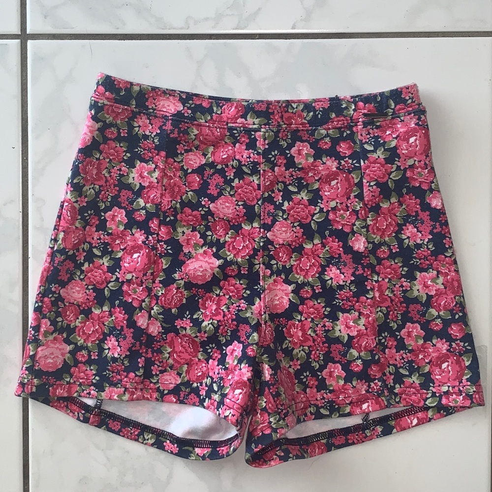 Abercrombie & Fitch high waisted floral shorts, XS